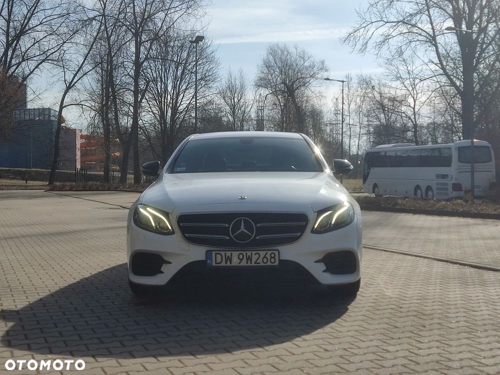 Mercedes-Benz Klasa E 220 d 4-Matic 9G-TRONIC - 6