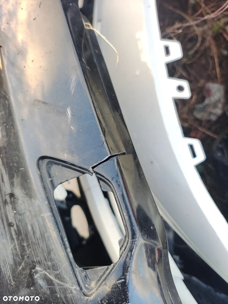 BMW 5 F10 F11 LIFT zderzak przedni przód - 2