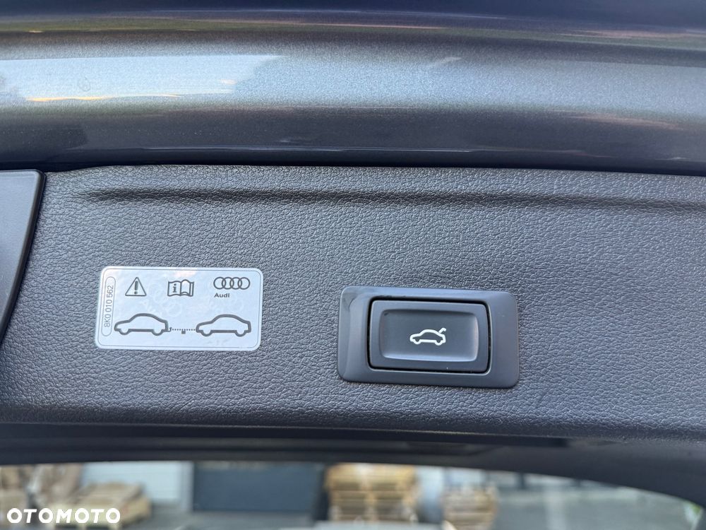 Audi A4 Avant 40 TFSI S tronic - 31