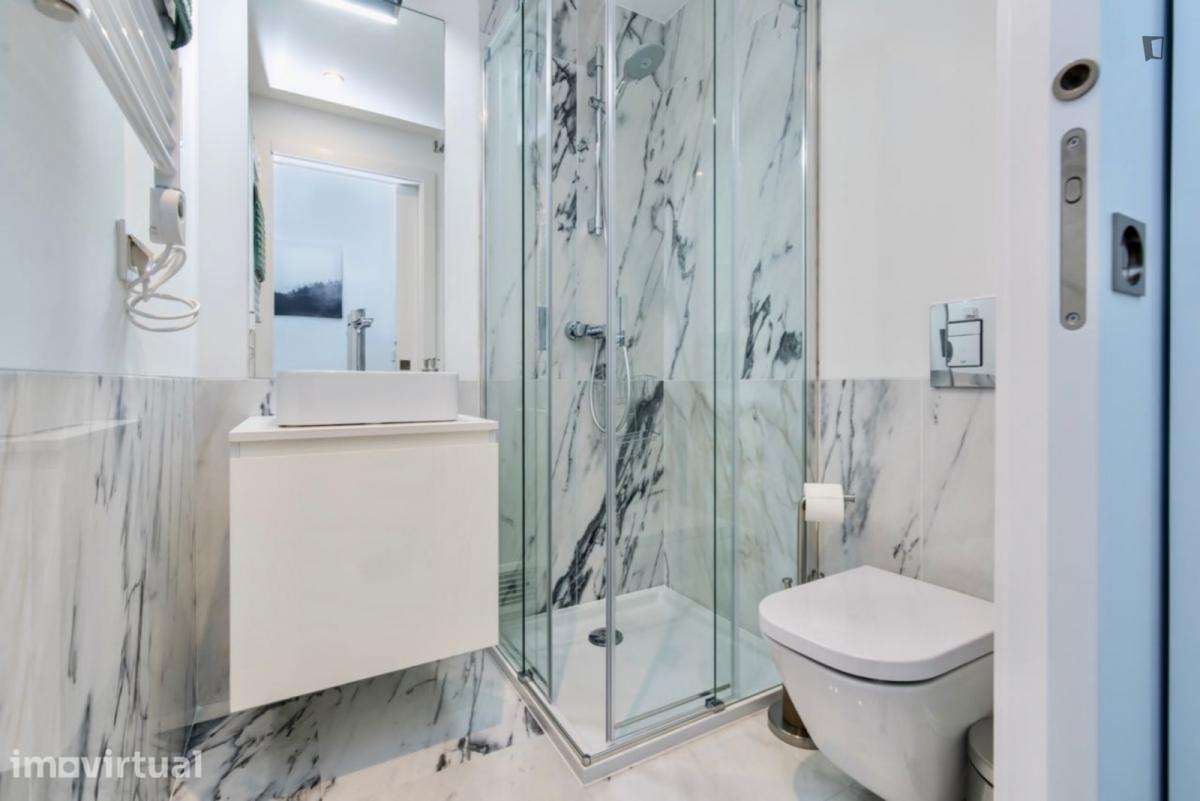 Apartamento com 2 quartos - localizado em Benfica Lisbon - Grande imagem: 4/17