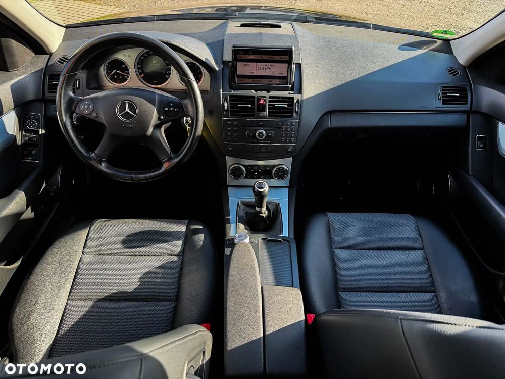 Mercedes-Benz Klasa C C-Klasse Avantgarde - 35