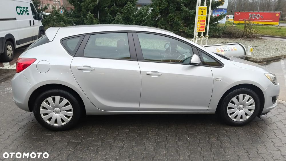 Opel Astra 1.4 Turbo Automatik Style - 4