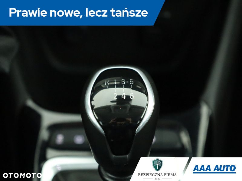 Opel Crossland X - 12