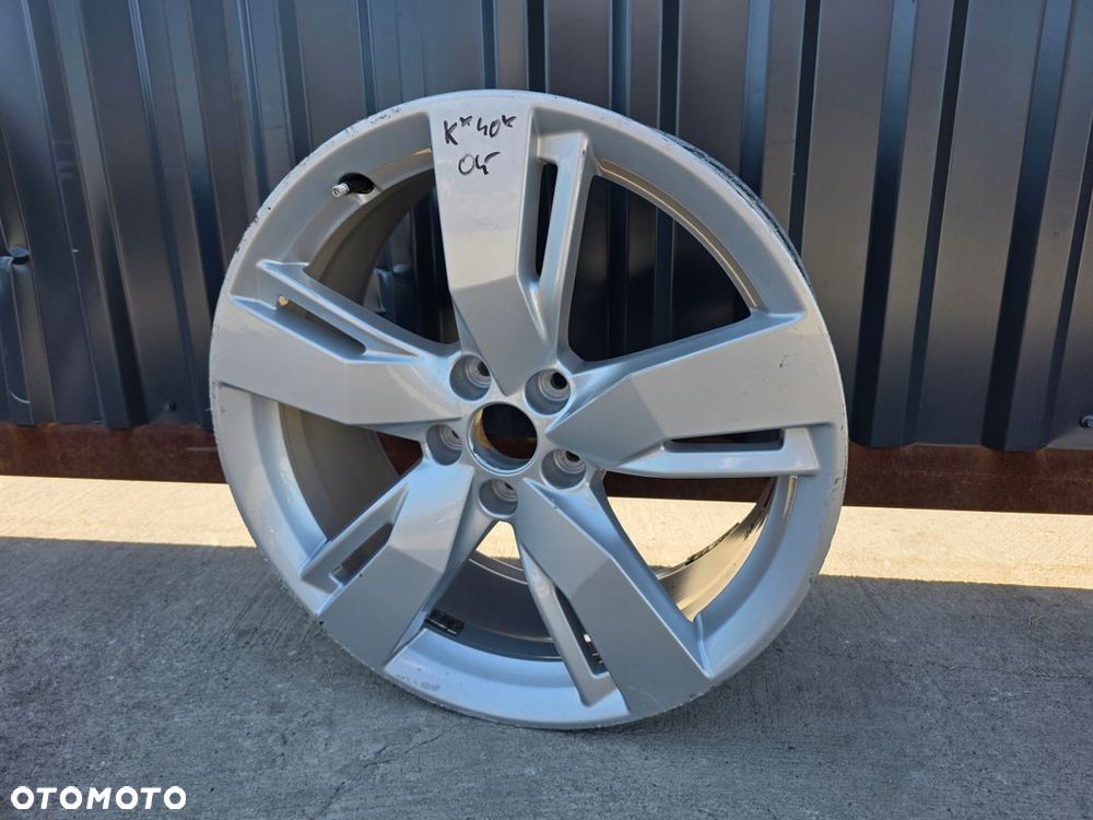 FELGA ALUMINIOWA AUDI Q5 80A FY VW SEAT SKOD 8.0J R19 ET39 80A601025D K*40* - 2