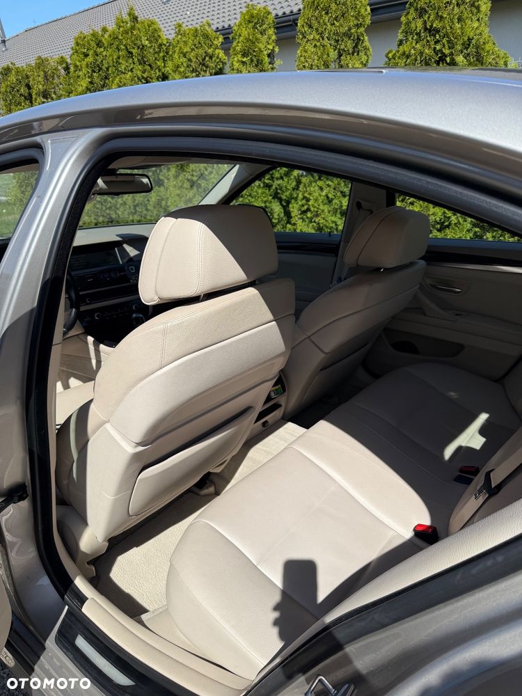 BMW Seria 5 520d - 8