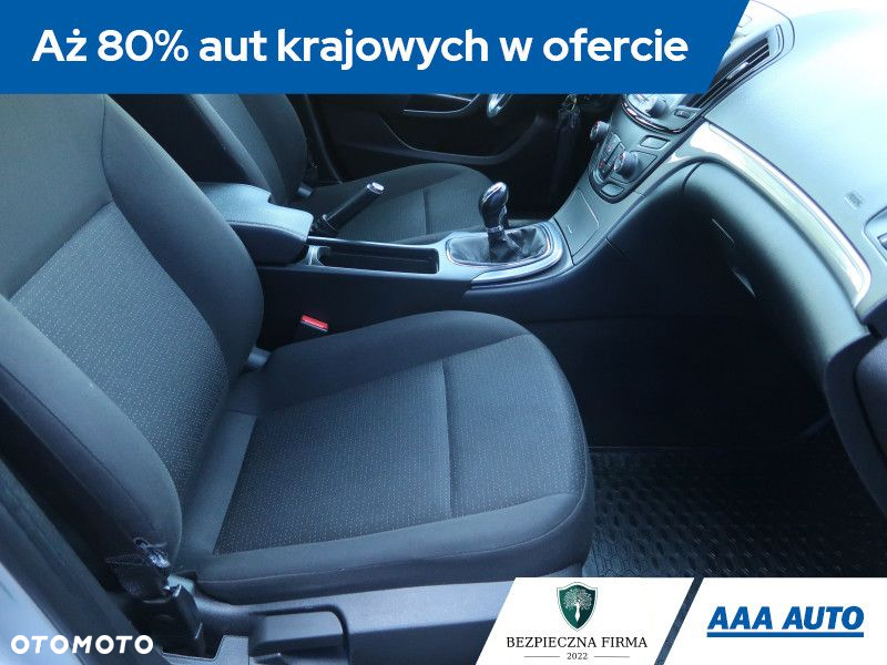 Opel Insignia - 10