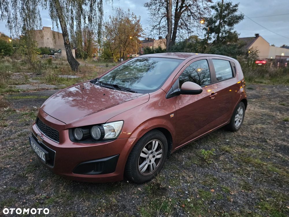 Chevrolet Aveo - 32