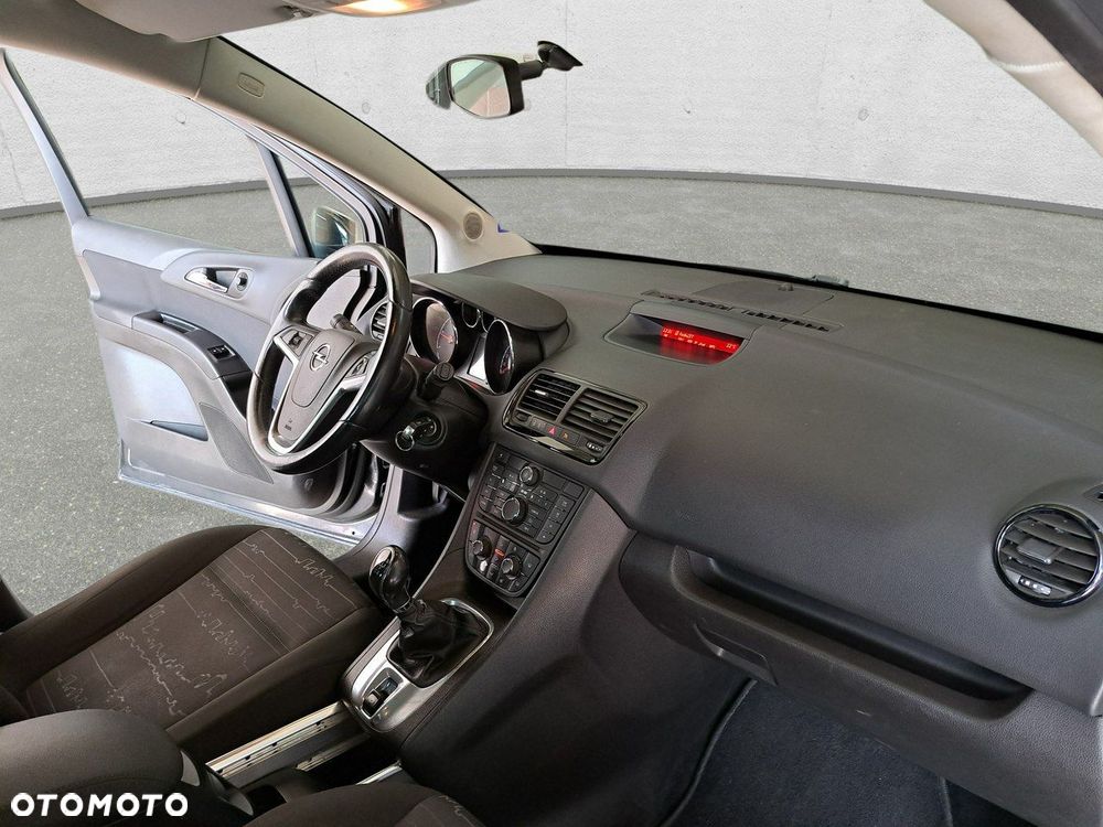 Opel Meriva - 19