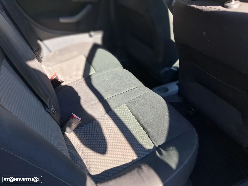 SEAT Ibiza 1.4 TDi Style DPF - 6