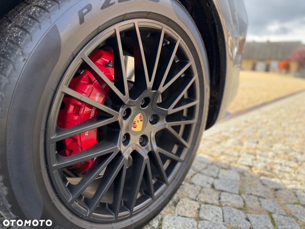 Porsche Cayenne - 14