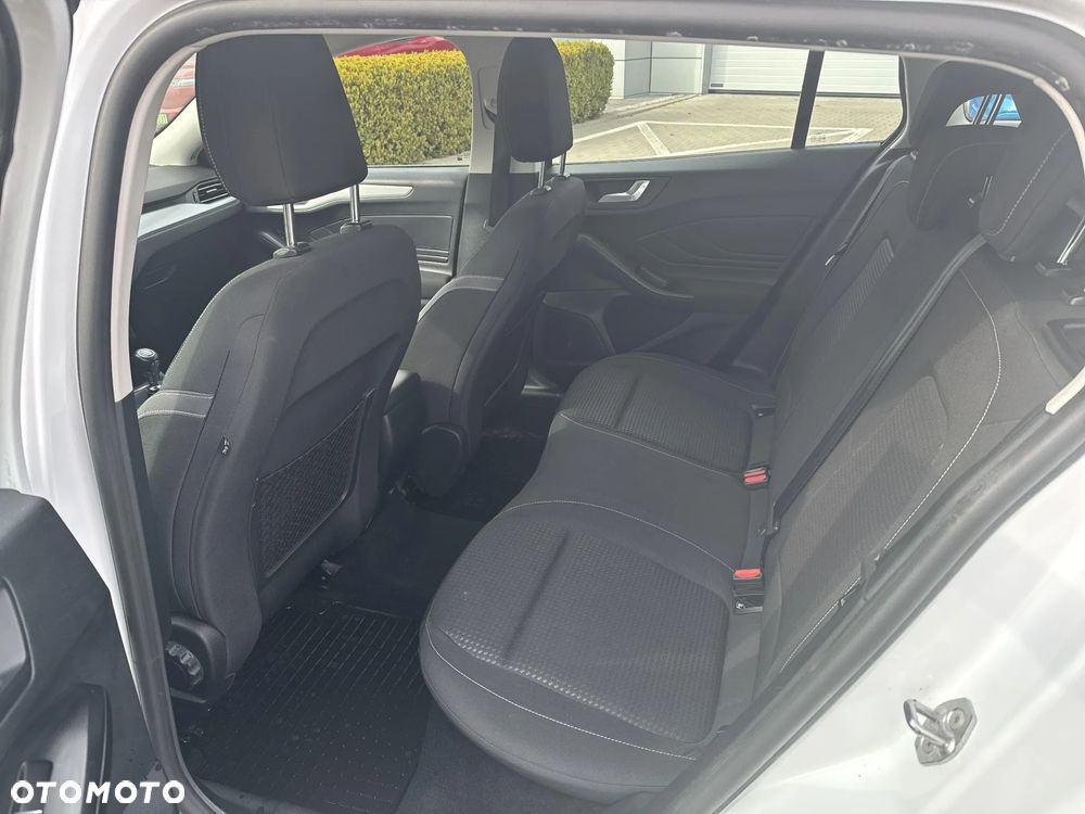 Ford Focus 1.0 EcoBoost Trend - 11