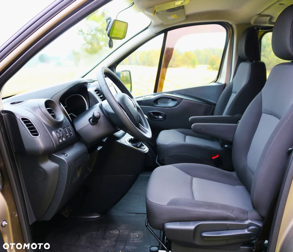 Renault Trafic - 17