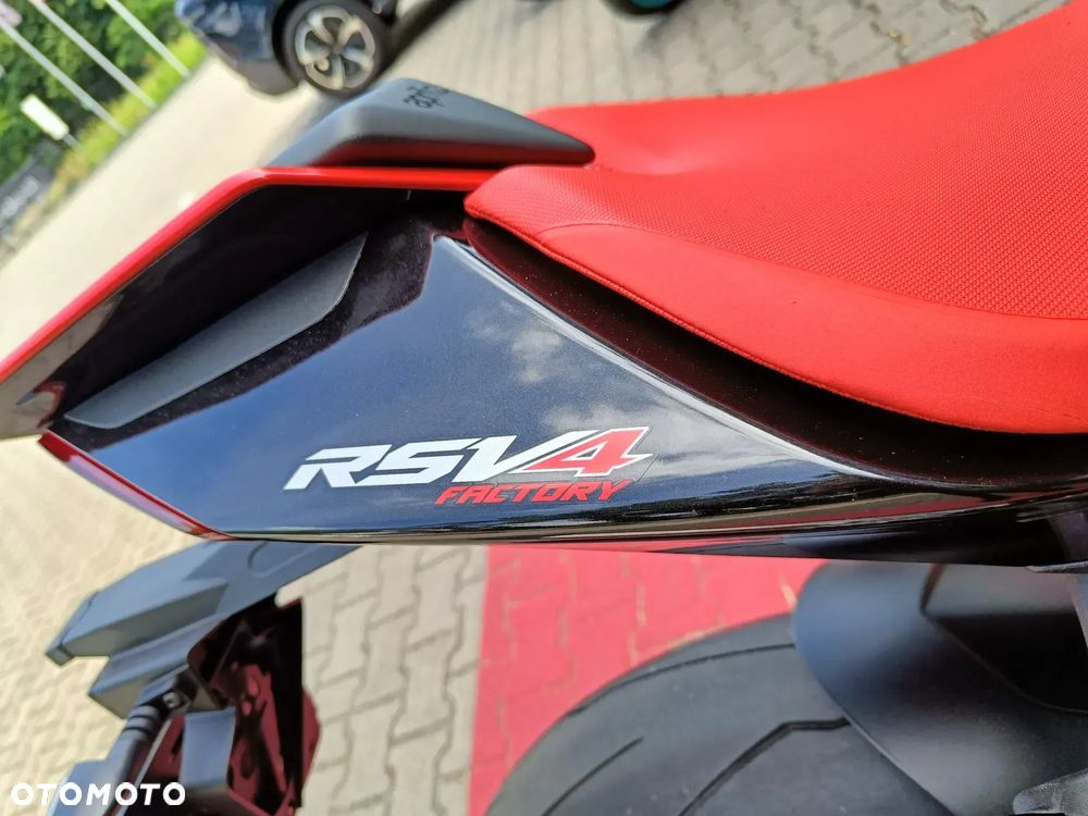 Aprilia RSV - 19