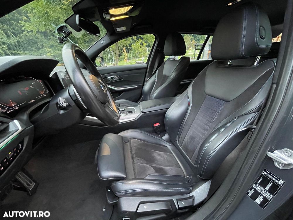 BMW Seria 3 330i AT - 12