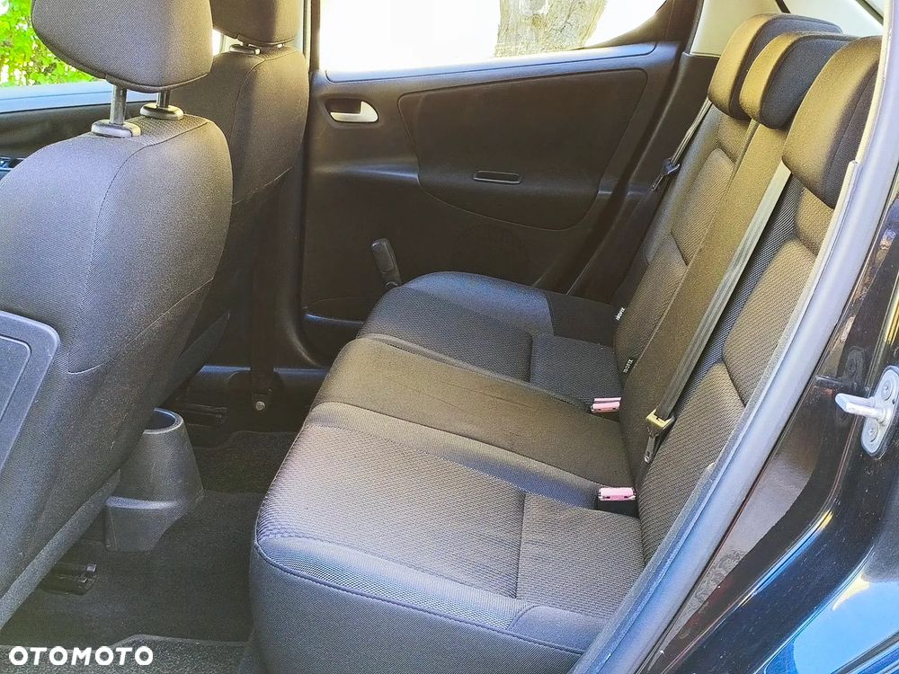 Peugeot 207 1.4 HDi Millesim 200 - 14