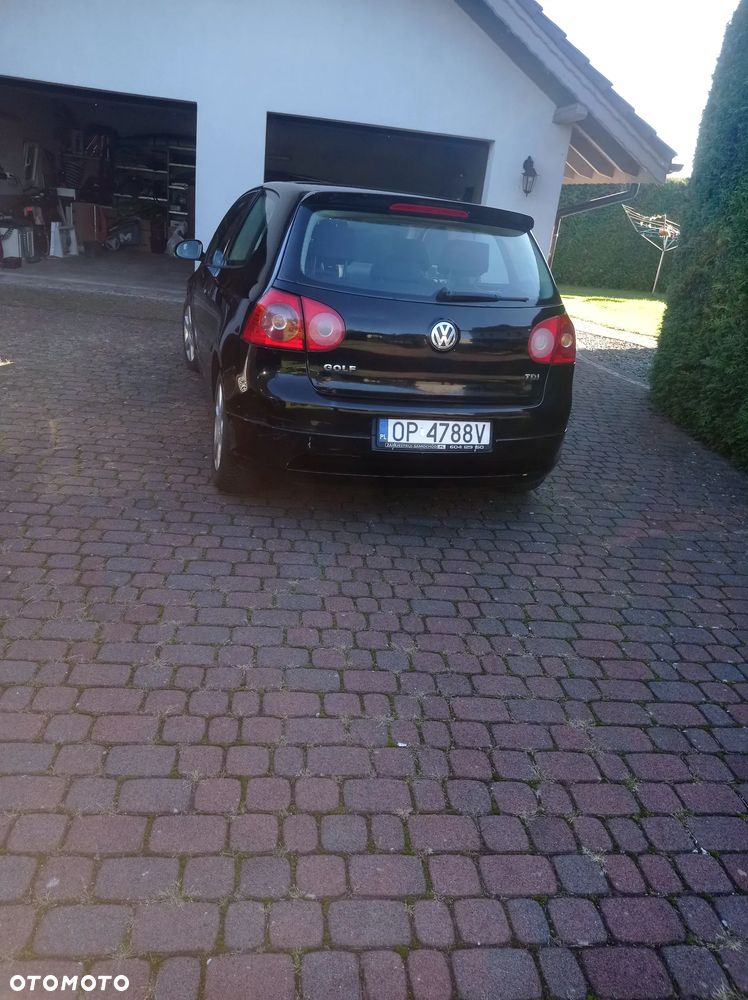 Volkswagen Golf - 2