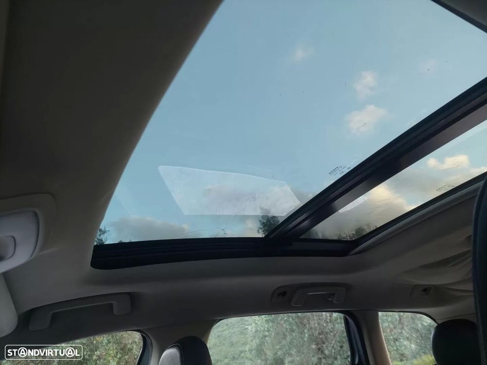 Volvo XC 60 D5 Summum Geartronic - 6