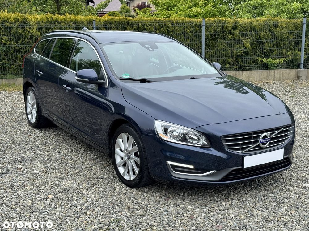 Volvo V60 D2 Summum - 15