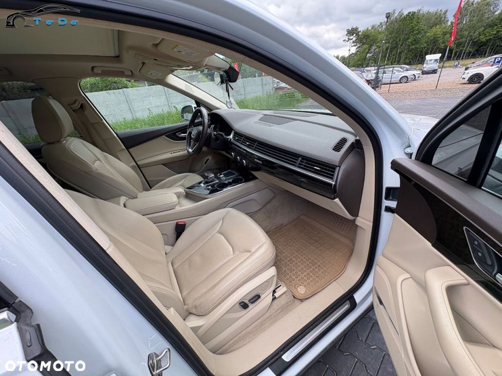 Audi Q7 3.0 TFSI Quattro Tiptronic - 38