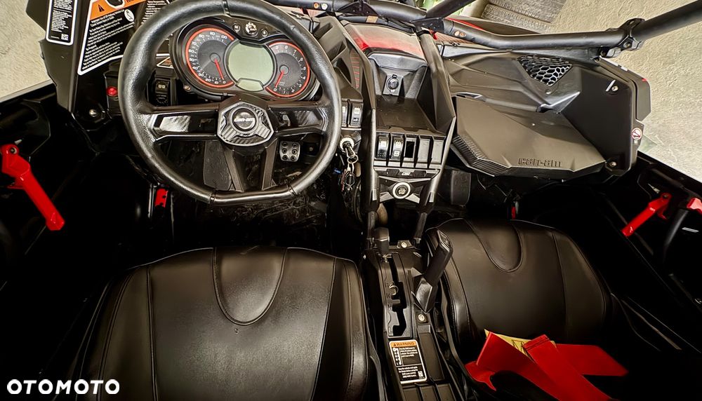 Can-Am Maverick - 7