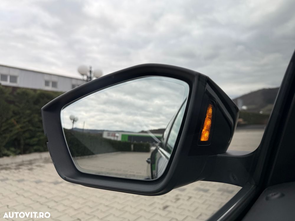 Skoda Octavia 2.0 TDI DSG First Edition - 37