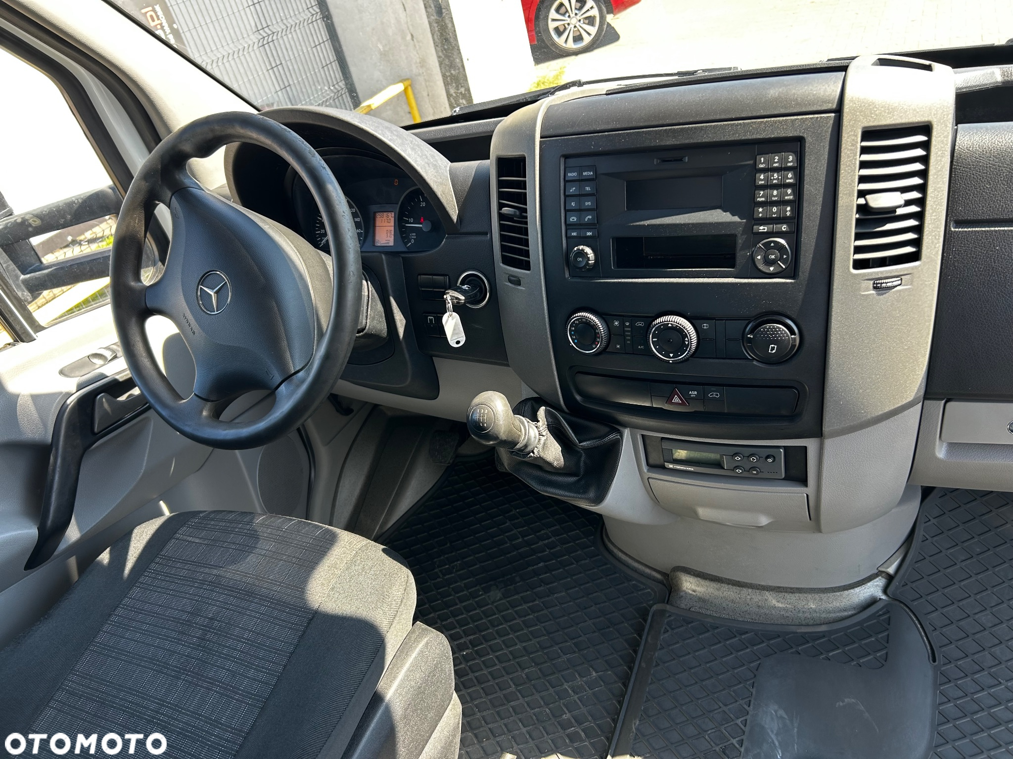 Mercedes-Benz Sprinter 316 CDI - 18