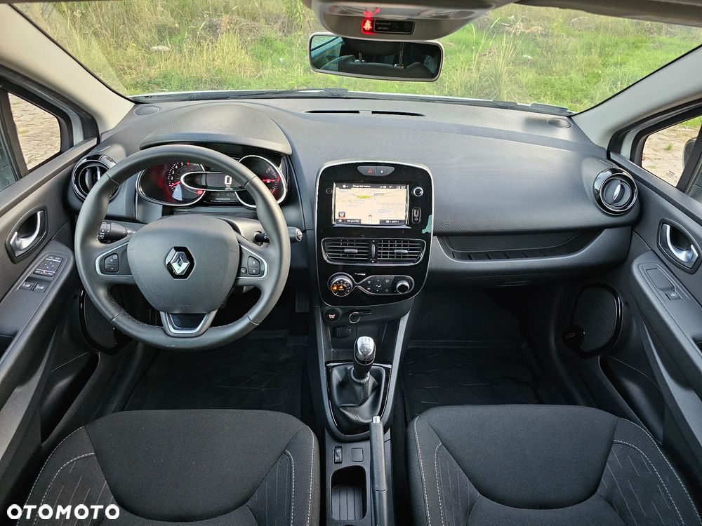 Renault Clio 1.2 16V Limited - 20