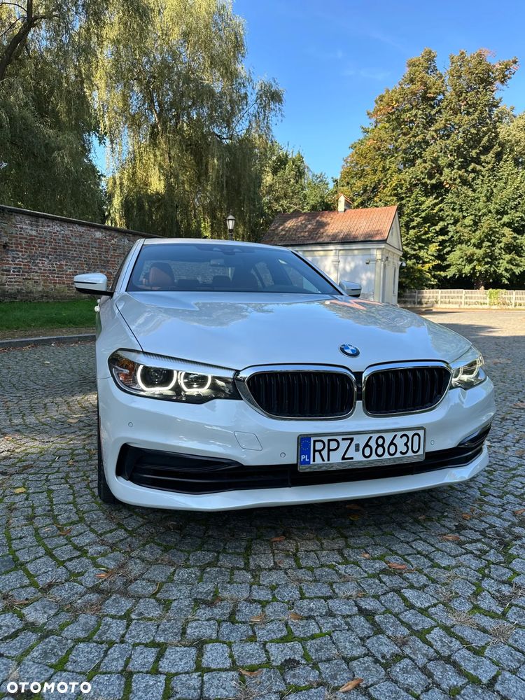 BMW Seria 5 530i xDrive Sport Line - 10