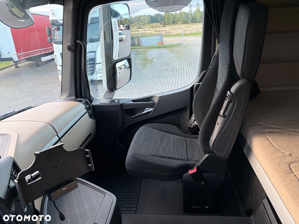 Mercedes-Benz Actros Standard BigSpace - 29