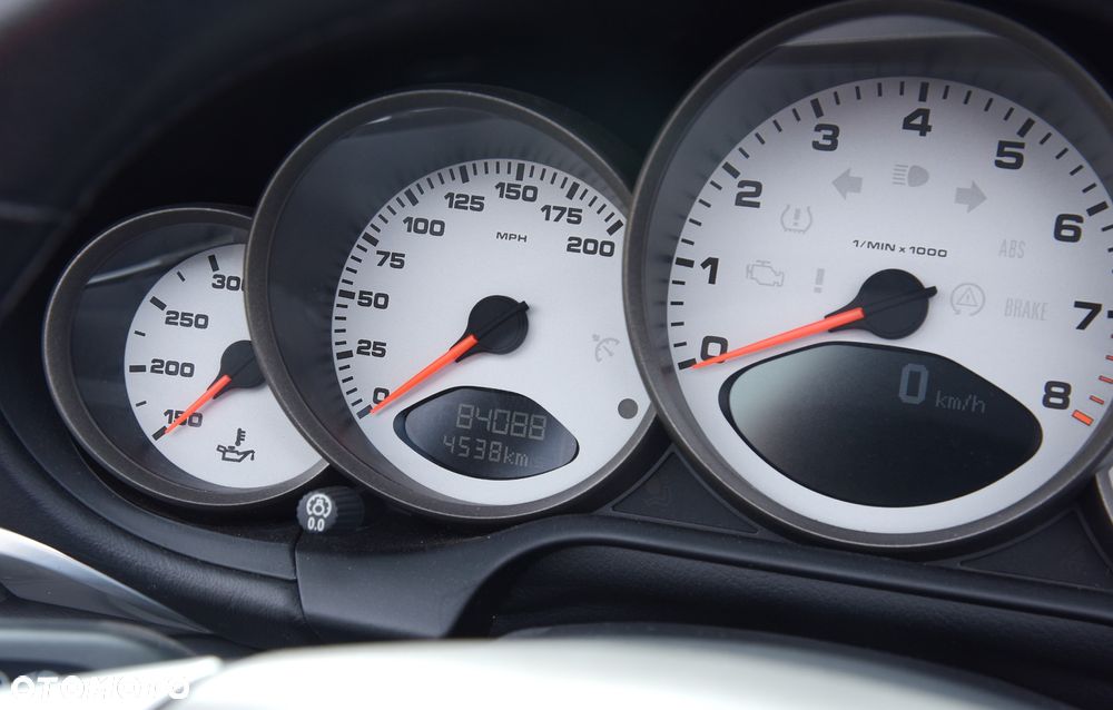 Porsche 911 Carrera S Tiptronic - 11