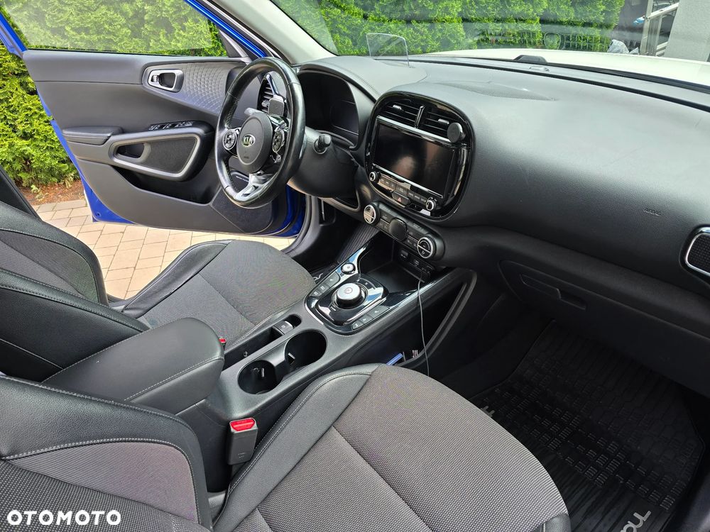 Kia Soul 64kWh XL - 3