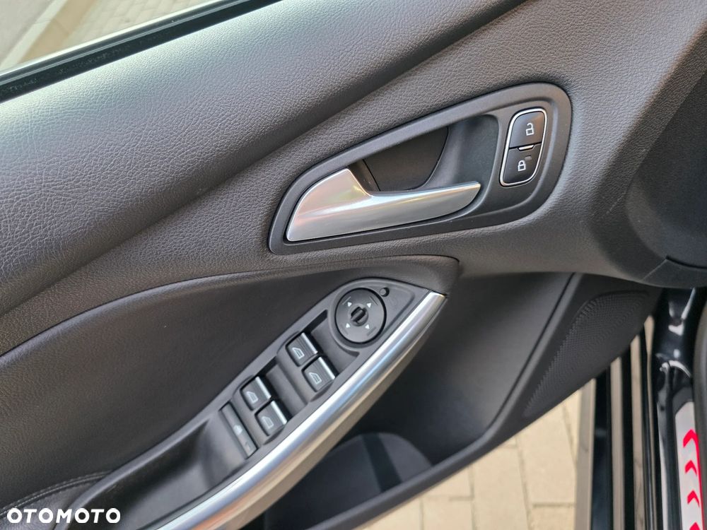 Ford Focus 2.0 TDCi ST mit Leder-Sport-Paket - 27