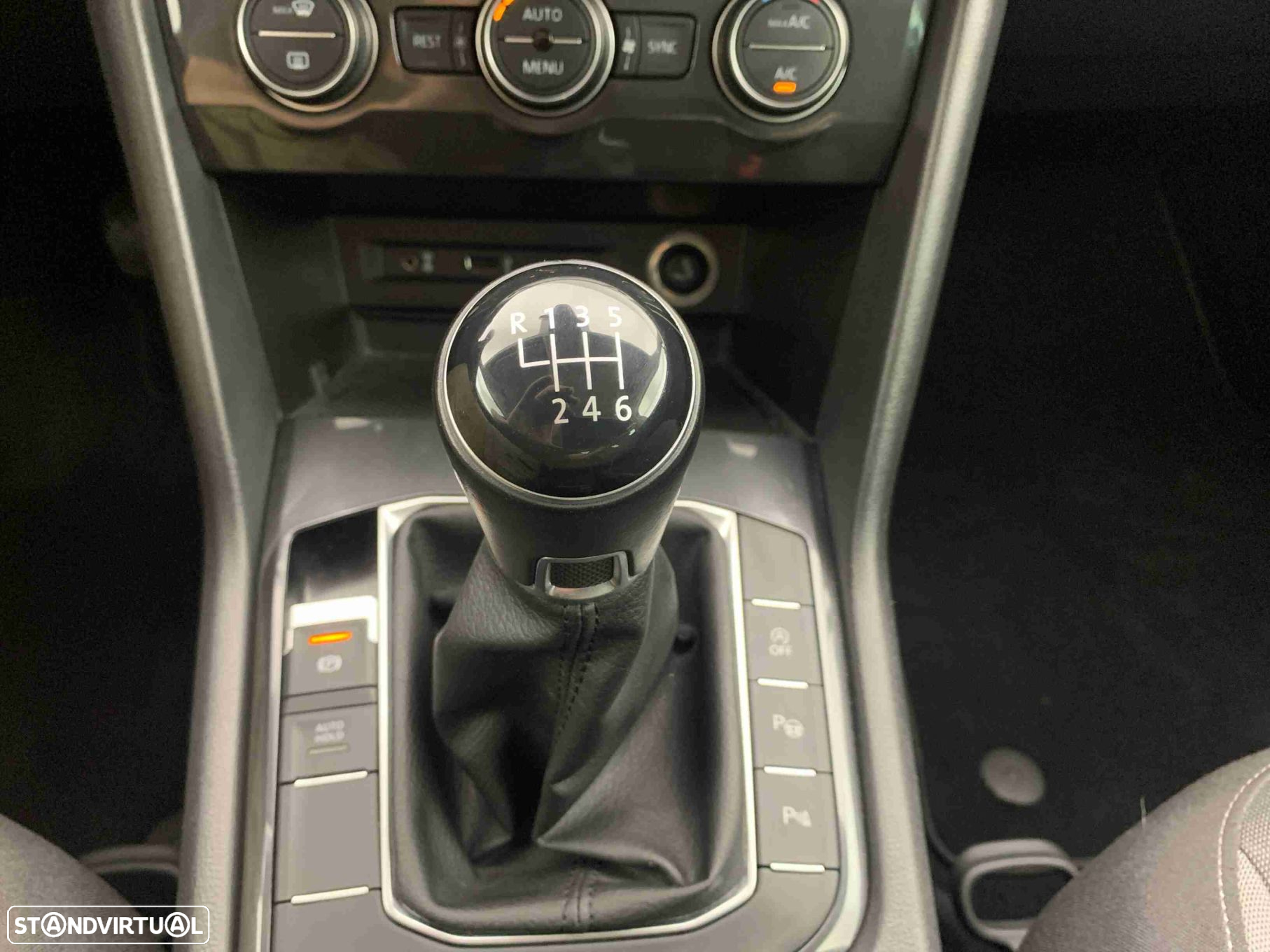 VW Tiguan 2.0 TDI Confortline - 10