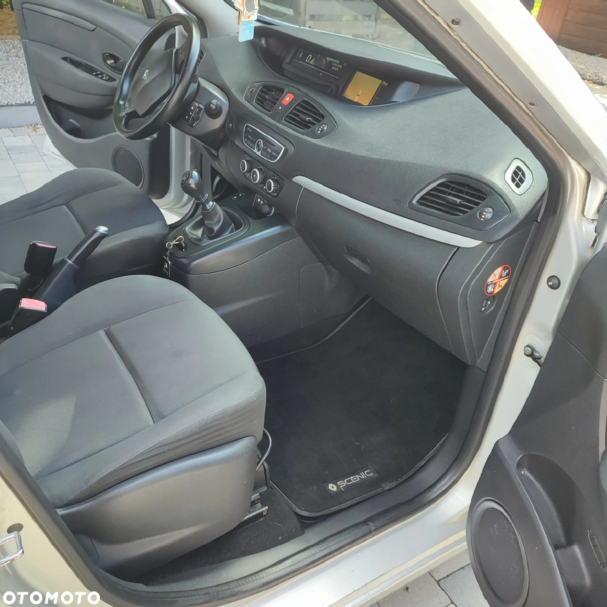 Renault Scenic - 10
