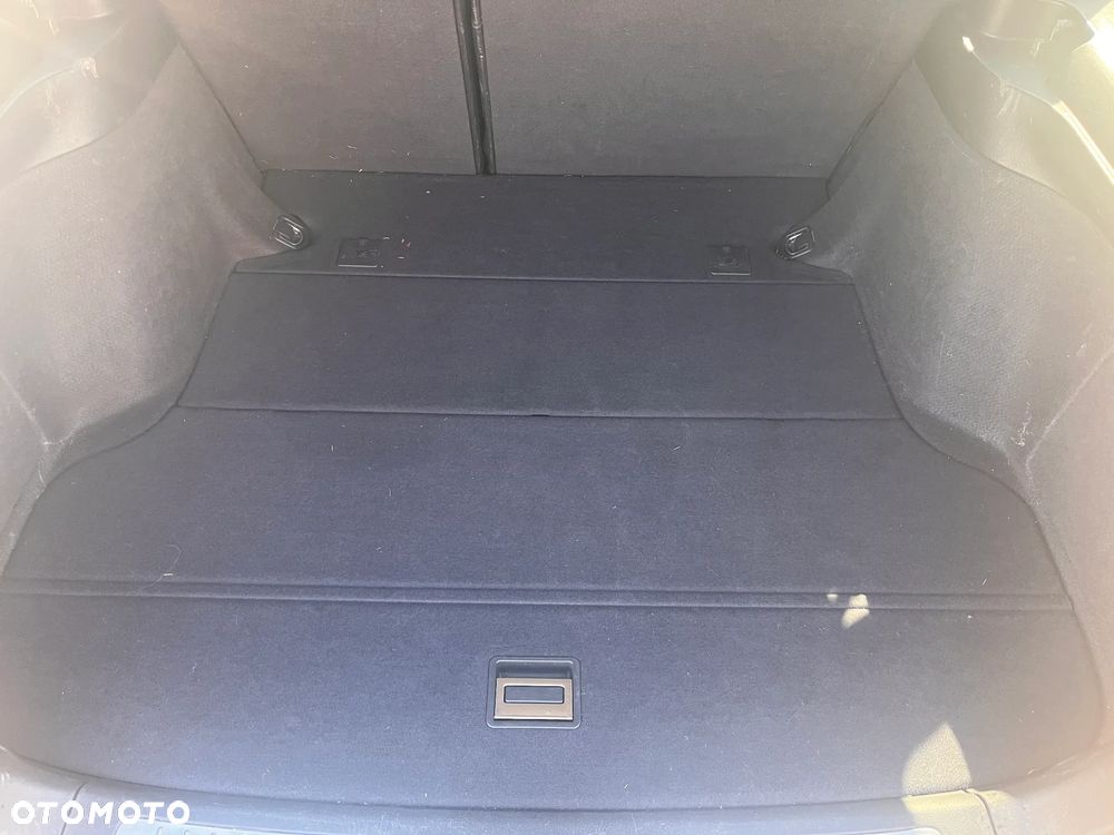 Toyota Avensis 2.0 D-4D Combi - 16
