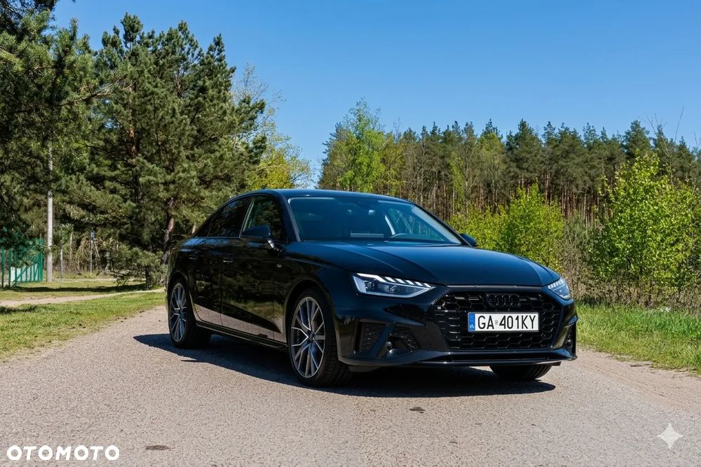 Audi A4 Limousine 35 TFSI mHEV S Line S tronic - 4
