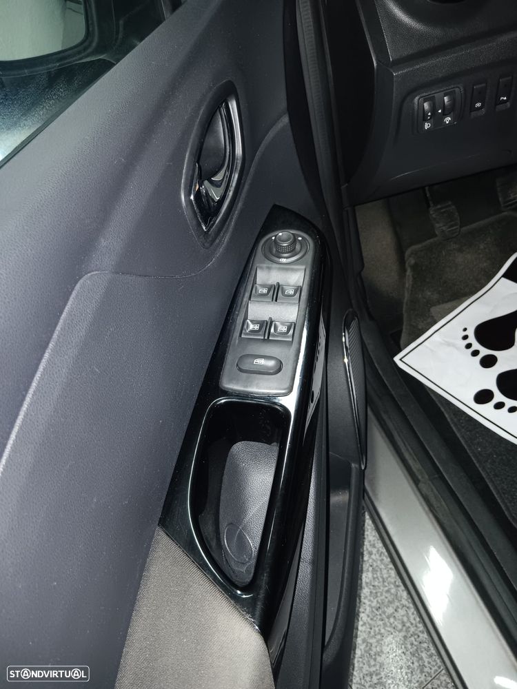 Renault Captur 0.9 TCE Exclusive - 9