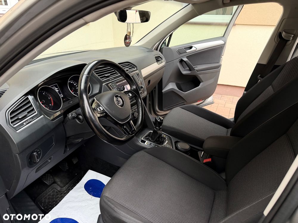 Volkswagen Tiguan 2.0 TDI SCR 4Motion (BlueMotion Tech) Comfortline - 29