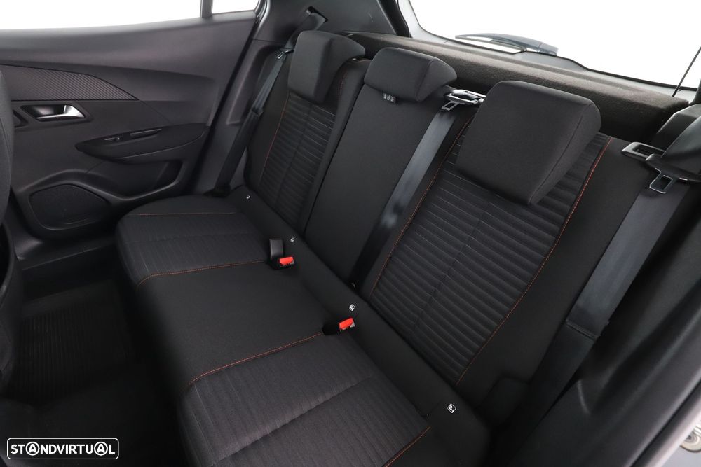 Peugeot 2008 1.2 PureTech Active Pack EAT8 - 13