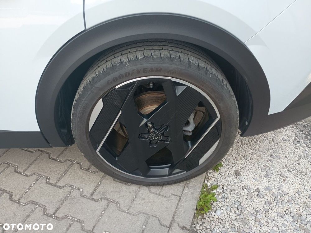 Peugeot 408 1.6 Plug-In Hybrid 225 GT EAT8 - 11