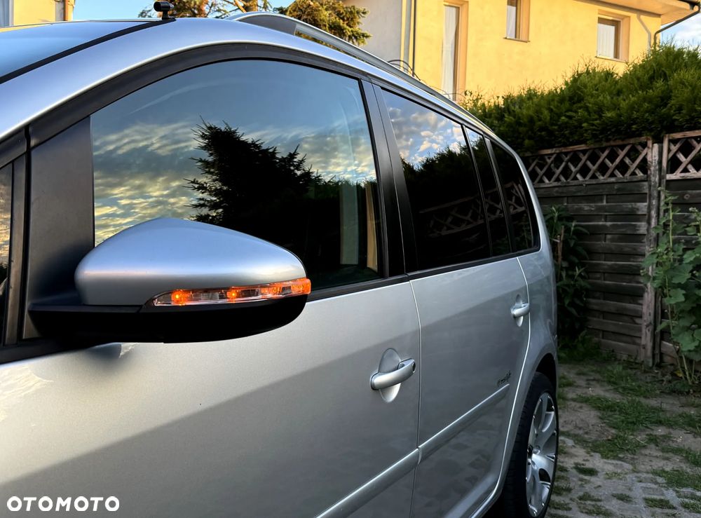Volkswagen Touran 1.9 TDI Highline - 34
