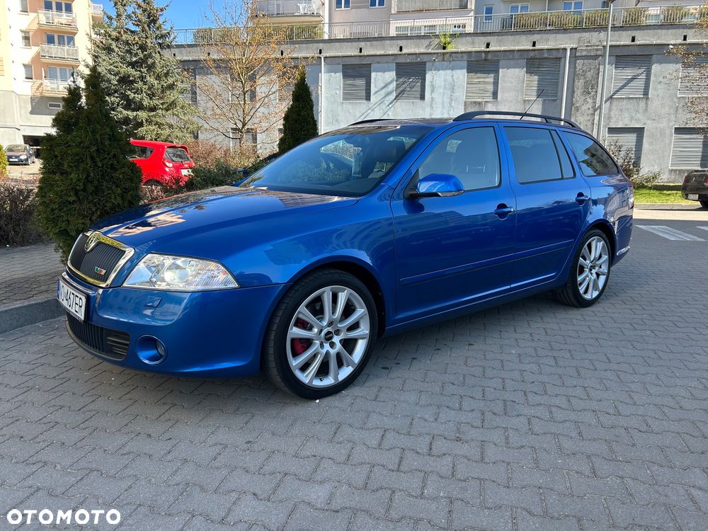 Skoda Octavia 2.0 TDI CR DPF RS - 3