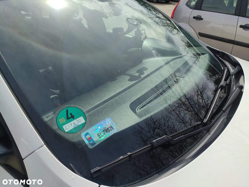 Skoda RAPID 1.2 TSI Active Green tec - 10