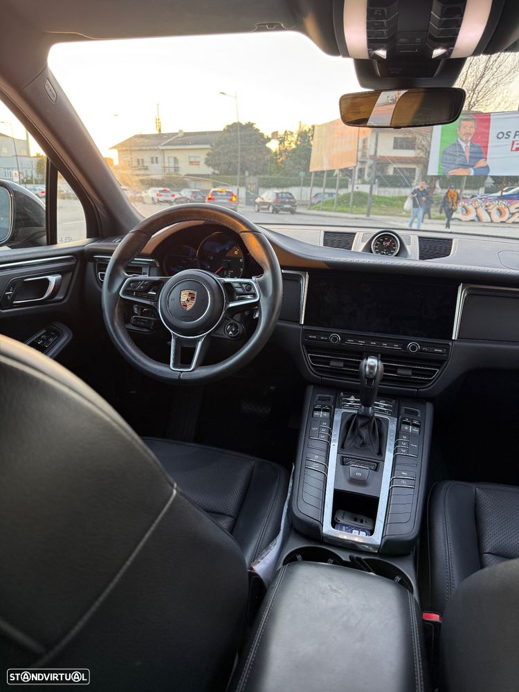 Porsche Macan Standard - 18