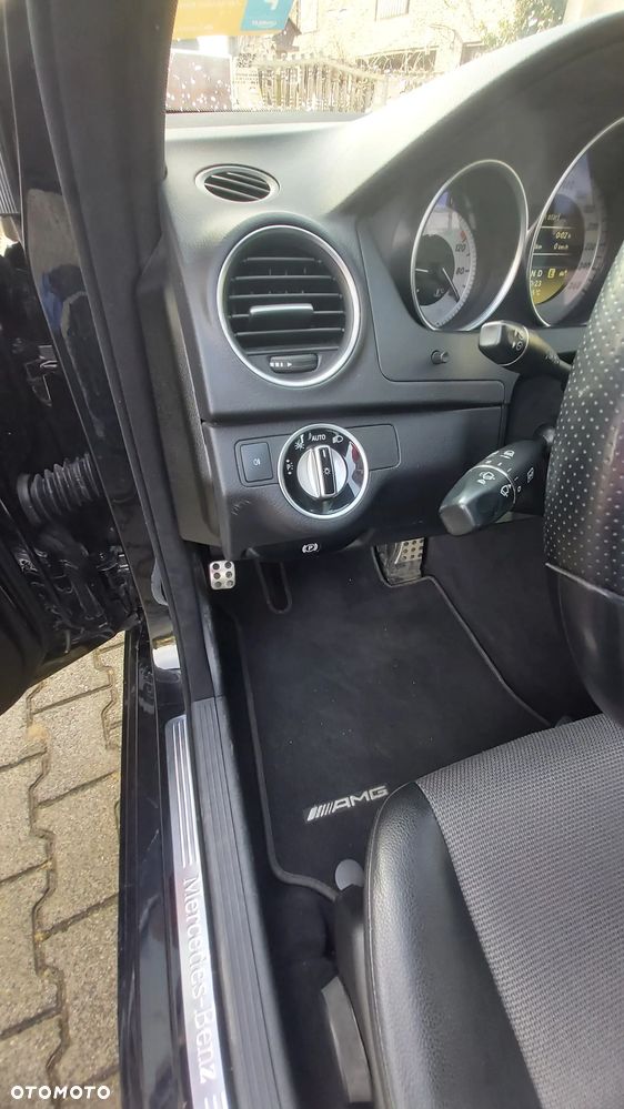 Mercedes-Benz Klasa C 220 CDI 4Matic 7G-TRONIC Avantgarde - 20