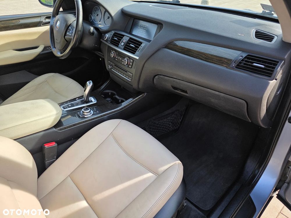 BMW X3 sDrive20i Advantage - 21