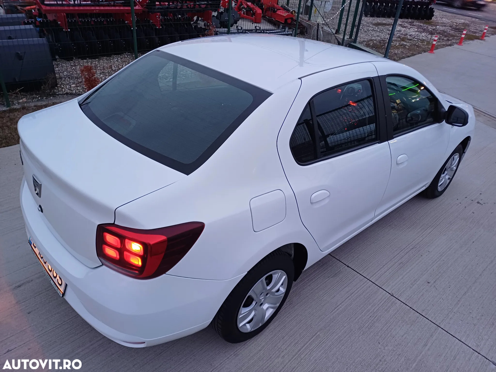 Dacia Logan - 18