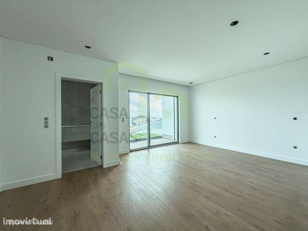 Vende Moradia T4 - Ericeira 14 km, A Casa das Casas - Grande imagem: 3/38