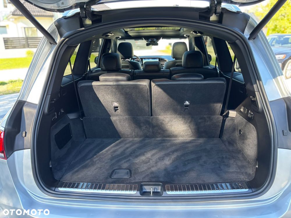 Mercedes-Benz GLS - 29