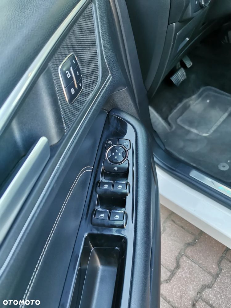 Ford Edge - 13